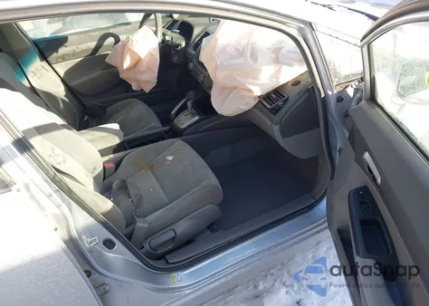 2011 Honda Civic Lx z USA, uszkodzony, nr VIN 19XFA1F5XBE024459